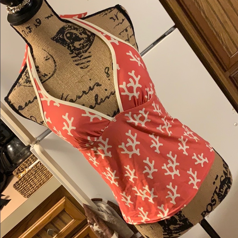 Victoria’s Secret tankini swim top size women’s MD